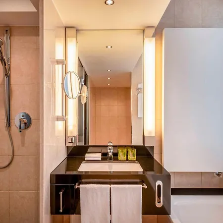 Four Points By Sheraton Arabellapark ホテル 4*