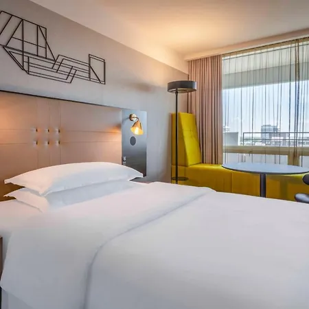 Four Points By Sheraton Arabellapark Отель Мюнхен