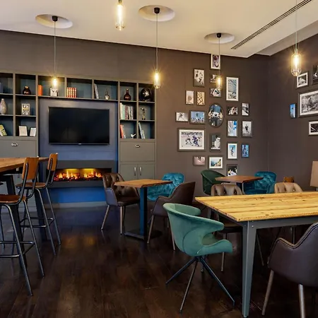 Four Points By Sheraton Arabellapark Hotel Munich