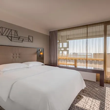 Four Points By Sheraton Arabellapark 4* Munich