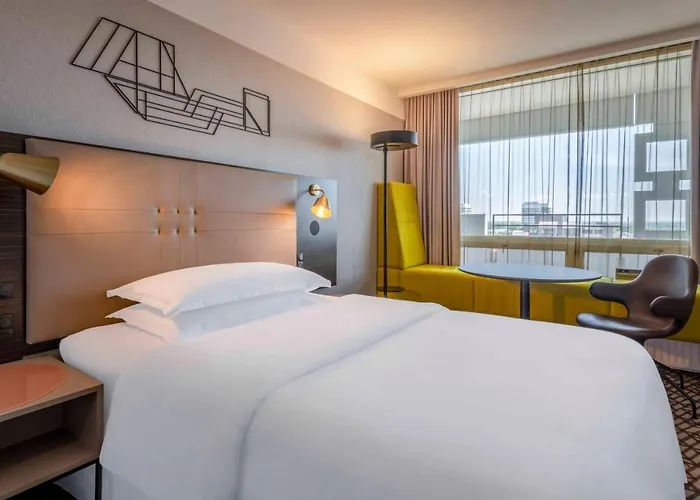 Four Points By Sheraton Arabellapark Hotel Munich