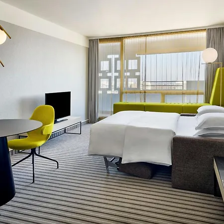 Отель Four Points By Sheraton Arabellapark 4*